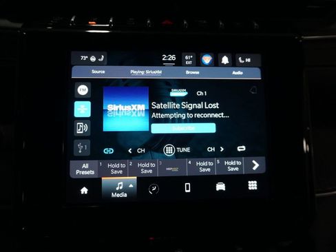 Used 2023 Jeep Grand Cherokee L Laredo image 11