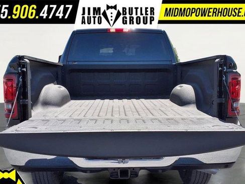 Used 2025 RAM 2500 Big Horn AWD/4WD image 22
