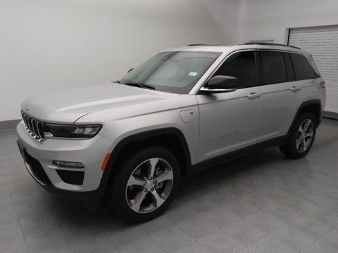 Used 2024 Jeep Grand Cherokee Limited 4xe AWD/4WD image 2