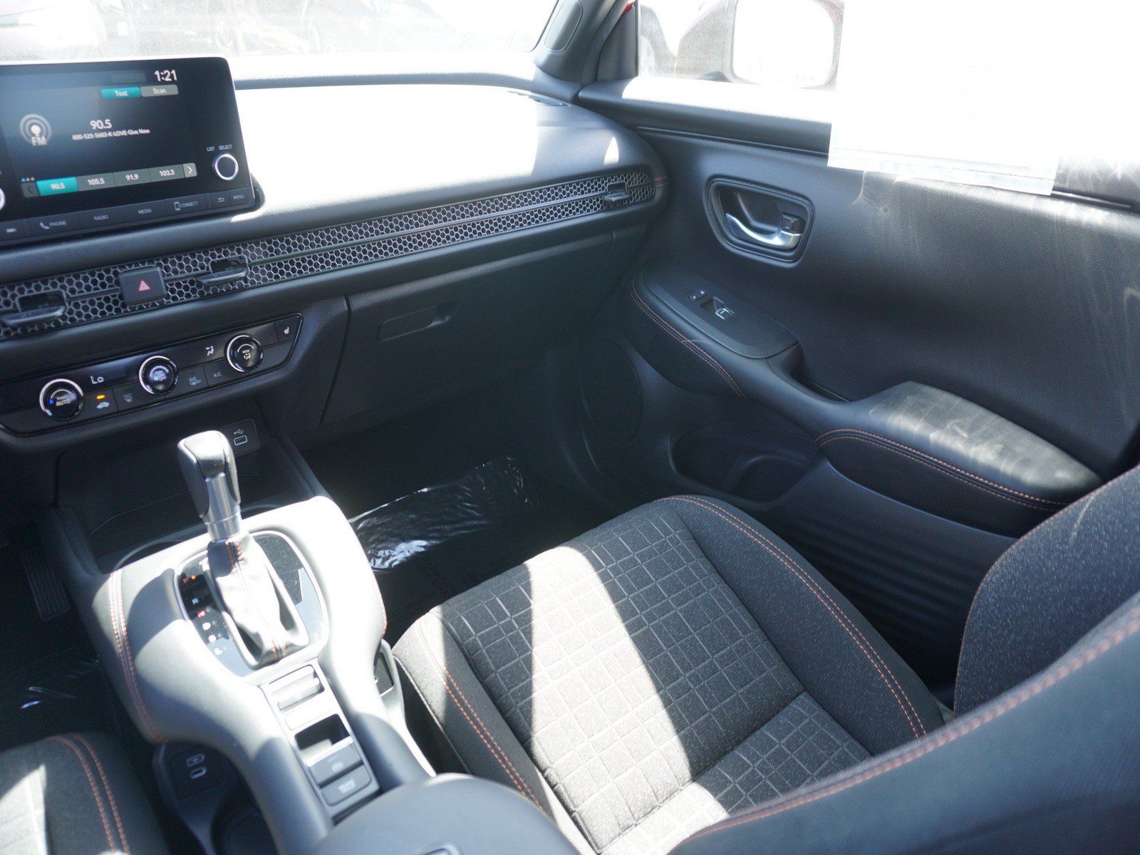 Used 2025 Honda HR-V Sport image 16