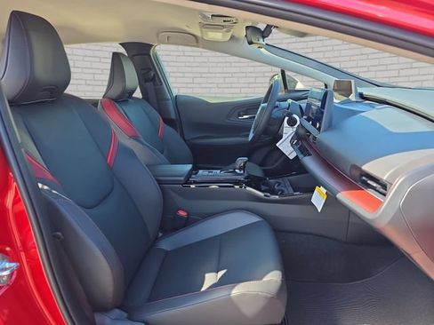 New 2026 Toyota Prius Plug-In Hybrid FWD image 10
