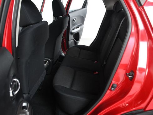 Used 2014 Nissan Juke S FWD image 32