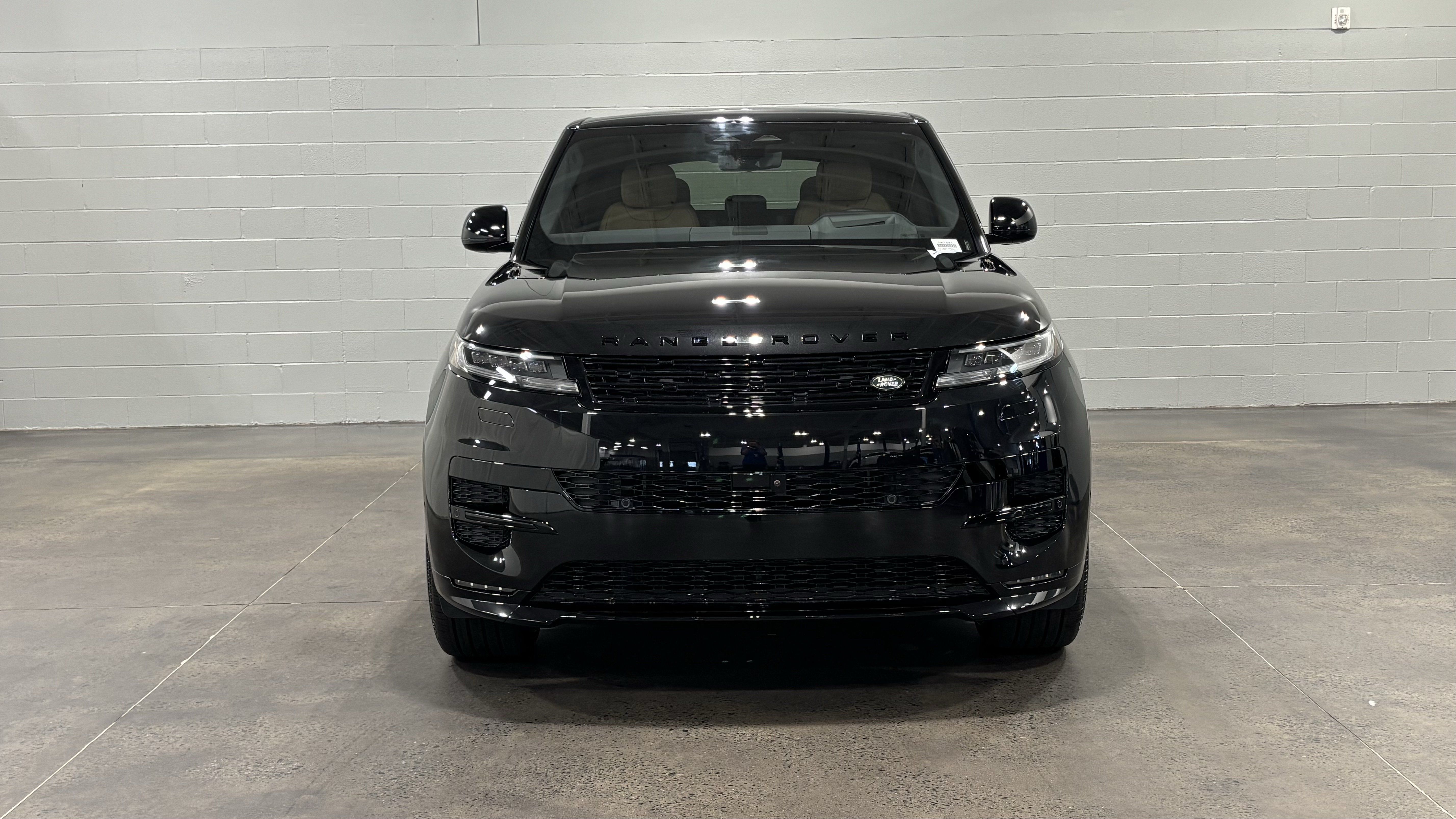 New 2026 Land Rover Range Rover Sport Dynamic SE AWD/4WD image 9