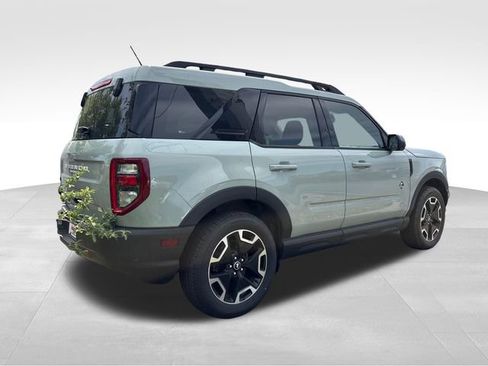Used 2023 Ford Bronco Sport Outer Banks w/ Tech Package AWD/4WD image 3