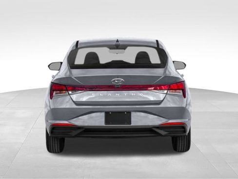 Used 2023 Hyundai Elantra SEL FWD image 8