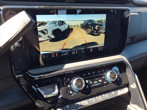 New 2026 GMC Sierra 2500 AT4 w/ AT4 Premium Plus Package image 21