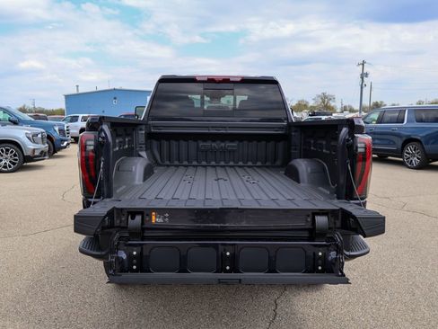 New 2026 GMC Sierra 2500 AT4 image 5