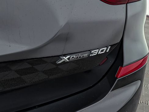 Used 2021 BMW X3 xDrive30i w/ Premium Package image 11