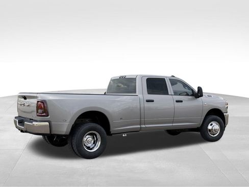 New 2026 RAM 3500 Tradesman image 4
