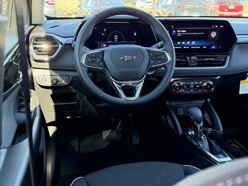 New 2026 Chevrolet TrailBlazer LT w/ Convenience Package FWD image 7