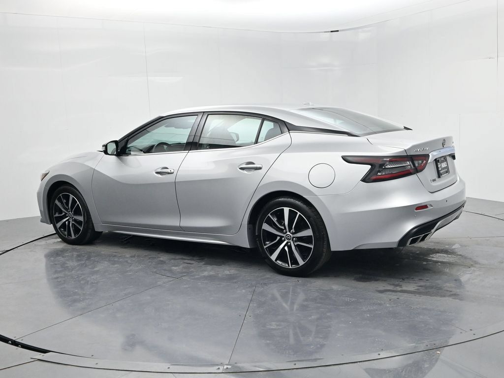 Used 2023 Nissan Maxima SV w/ Floor Mat Group FWD image 5