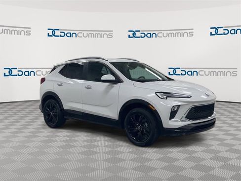 Used 2024 Buick Encore GX Sport Touring w/ Comfort Package image 2