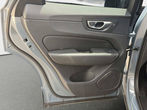 Used 2023 Volvo XC60 B5 Plus w/ Climate Package FWD image 13