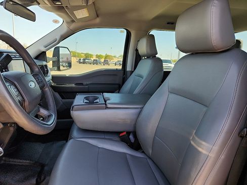 Used 2023 Ford F250 XL w/ 360-Degree Camera Package AWD/4WD image 7