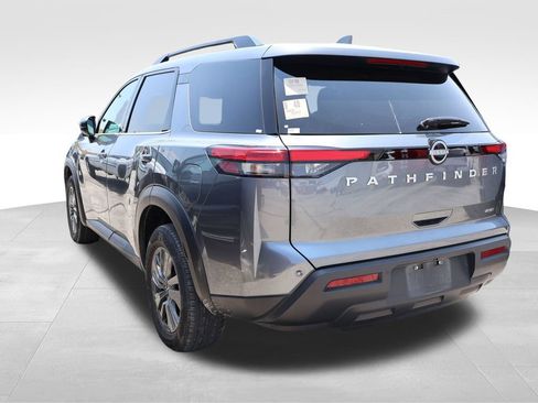 Used 2025 Nissan Pathfinder SV AWD/4WD image 23