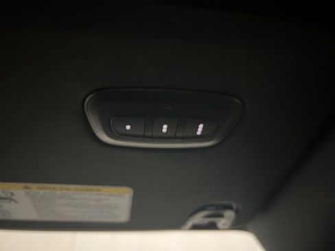 Used 2025 RAM 1500 Laramie image 29