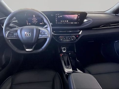 Used 2025 Buick Envista Sport Touring FWD image 7