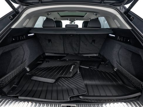 Certified 2024 Audi Q8 e-tron Premium Plus AWD/4WD image 20
