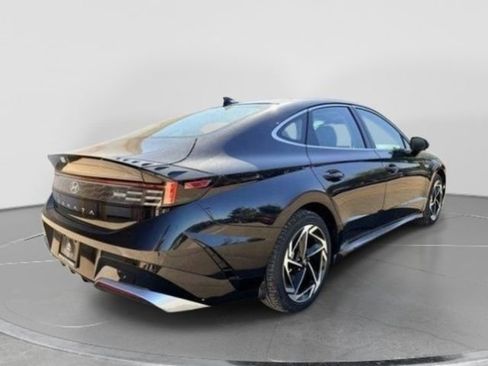 New 2026 Hyundai Sonata SEL FWD image 10