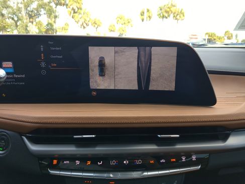 Certified 2025 Cadillac XT4 Premium Luxury w/ Technology Package image 27