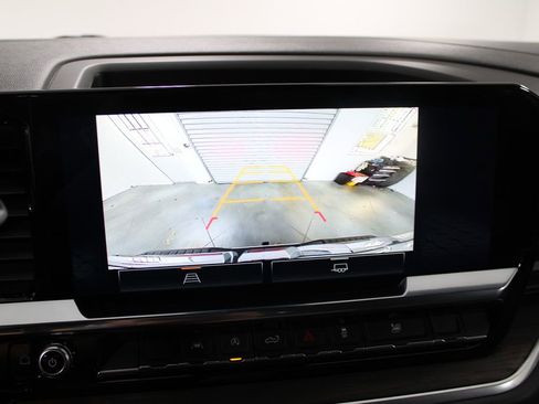 Used 2025 GMC Sierra 1500 SLT image 51