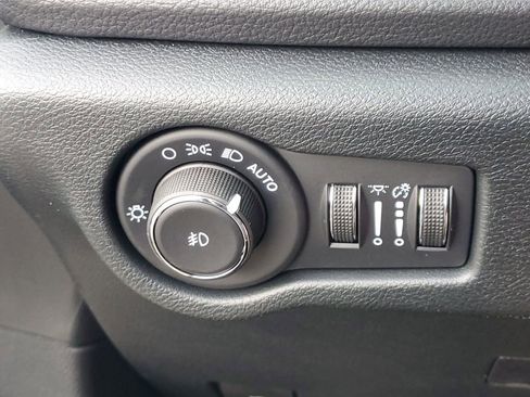 Used 2026 Chrysler Pacifica Limited w/ S Appearance Package FWD image 23