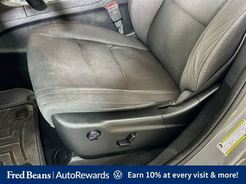 Used 2019 Jeep Grand Cherokee Laredo AWD/4WD image 24