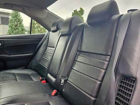 Used 2015 Toyota Camry XLE w/ Moonroof Package FWD image 20