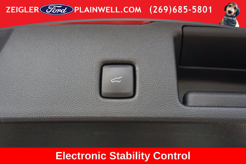 Used 2024 Ford Escape ST-Line w/ Tech Pack #1 AWD/4WD image 11