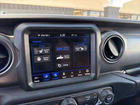 Certified 2021 Jeep Gladiator Sport AWD/4WD image 22