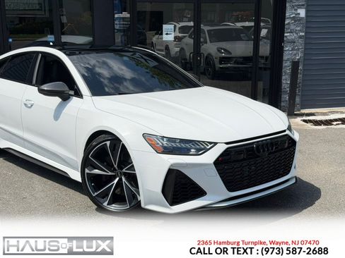 Used 2022 Audi RS 7 Sportback AWD/4WD image 3