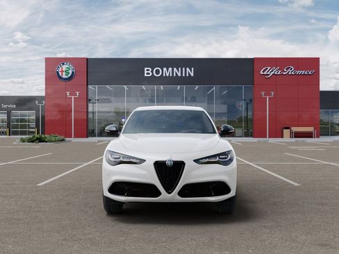 New 2025 Alfa Romeo Stelvio Sprint w/ Convenience Package image 6