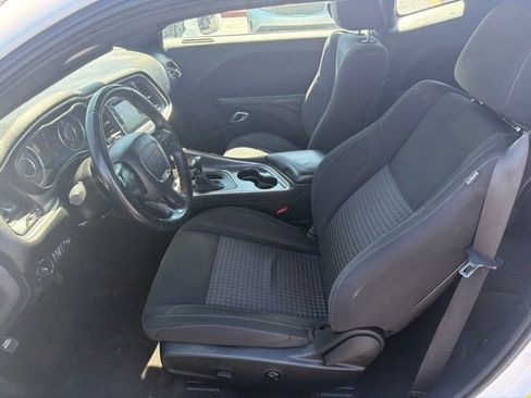 Used 2016 Dodge Challenger R/T RWD image 14