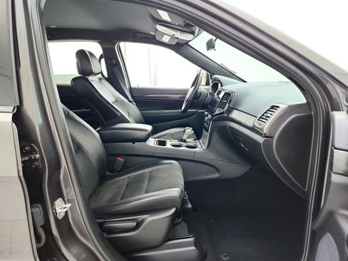 Used 2021 Jeep Grand Cherokee Laredo X AWD/4WD image 14