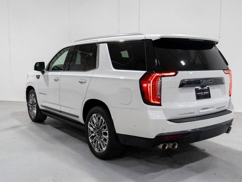 Used 2024 GMC Yukon Denali Ultimate image 3