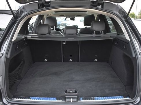 Used 2022 Mercedes-Benz GLC 300 image 17