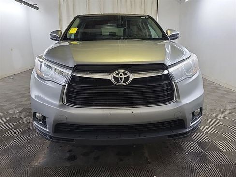Used 2015 Toyota Highlander Plus image 2