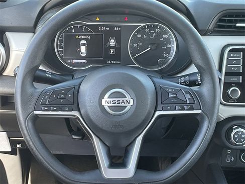 Used 2021 Nissan Versa SV w/ Trunk Package image 20