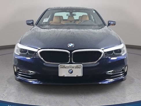 Used 2018 BMW 530i xDrive AWD/4WD image 3