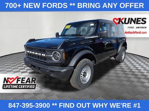 New 2026 Ford Bronco Base image 3