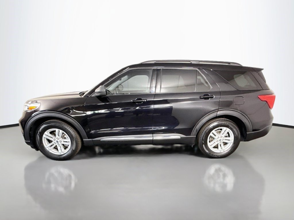 Used 2021 Ford Explorer XLT w/ Equipment Group 202A RWD image 6