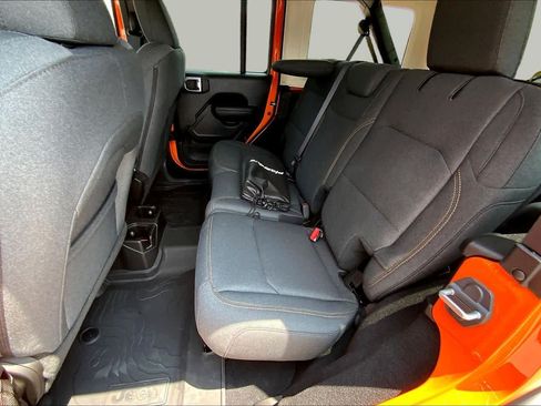 Used 2025 Jeep Wrangler Unlimited Sport AWD/4WD image 21