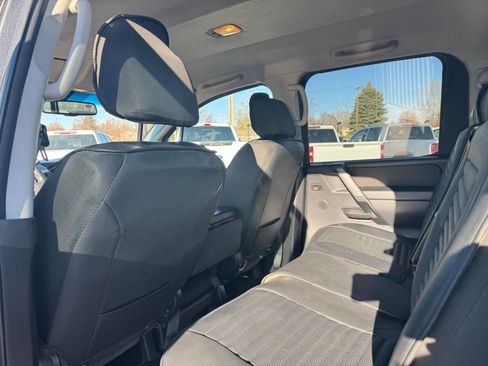 Used 2009 Nissan Titan SE w/ SE Drivers Convenience Pkg image 13