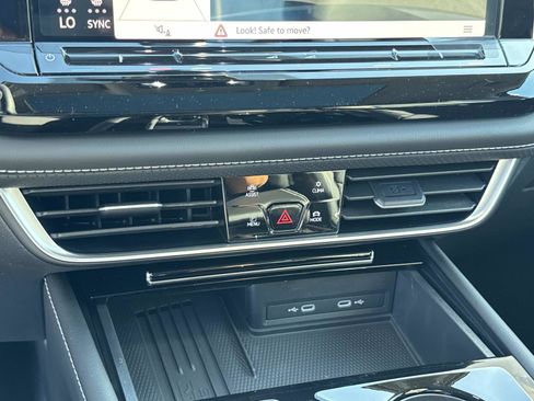New 2026 Volkswagen Atlas SE FWD image 27