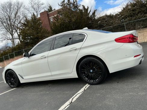 Used 2020 BMW 530i xDrive w/ Premium Package image 6