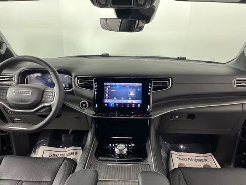 Used 2024 Jeep Wagoneer Series II w/ Flexible Seating Group RWD image 36