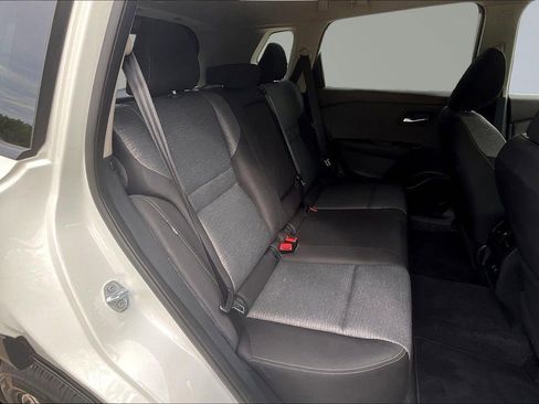 Certified 2023 Nissan Rogue SV image 33