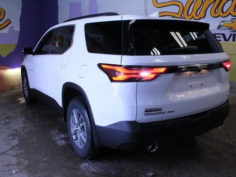 Used 2023 Chevrolet Traverse LT image 6