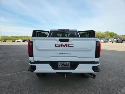 Used 2025 GMC Sierra 2500 Denali image 16