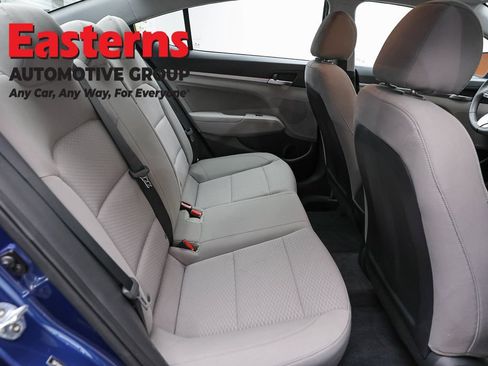 Used 2020 Hyundai Elantra Sedan FWD image 24